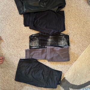 Elegant Women's Black and Gray Leggings